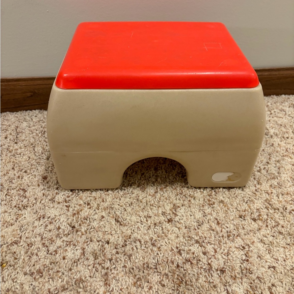 1989 Little Tikes Red and Beige Step Stool